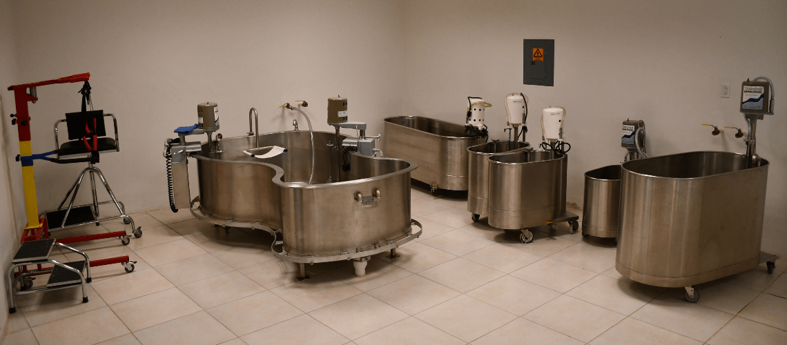 equipo tecnológico en UPQROO